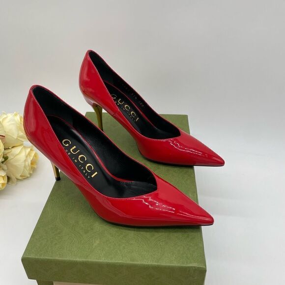 Women’s Gucci red patent leather pumps  size 37.5 made in Italy. - Picture 2 of 5